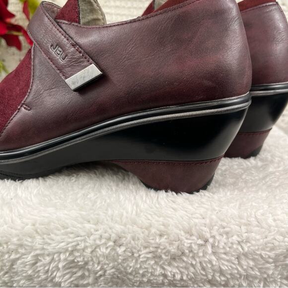 JBU BY JAMBU Wine Sedona Vegan Suede Slip-On Clogs Sz 7.5 Comfort - Picture 14 of 14